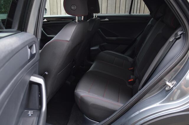 Volkswagen T-Roc 1.5 TSI Sport DSG Led Virtual Acc Camera Pdc