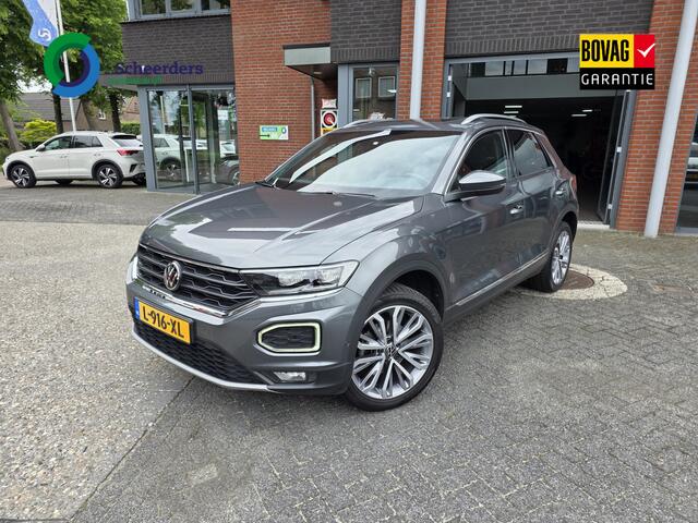 Volkswagen T-Roc 1.5 TSI Sport,Pano dak,trekhaak,Navi,1 jaar garantie