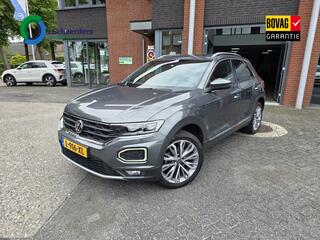 volkswagen-t-roc-1.5-tsi-sport,pano