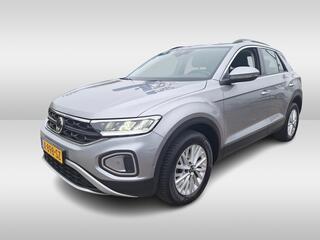volkswagen-t-roc-1.5-tsi-life-apple