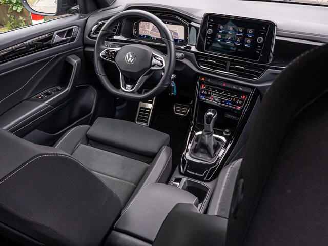 Volkswagen T-Roc 1.5 TSI R-Line Business+ CAMERA IQ LED 18 INCH BLACK OPTIC TREKHAAK VIRTUAL DASH