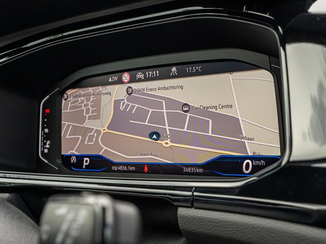 Volkswagen T-Roc 1.5 TSI R-Line Business+ CAMERA IQ LED 18 INCH BLACK OPTIC TREKHAAK VIRTUAL DASH
