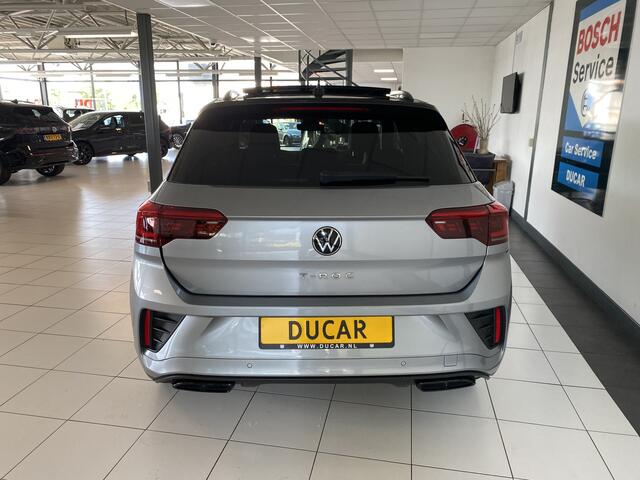 Volkswagen T-Roc 1.5 TSI R-Line Business Panoramadak / Trekhaak / Beats Audio / Carplay / Camera