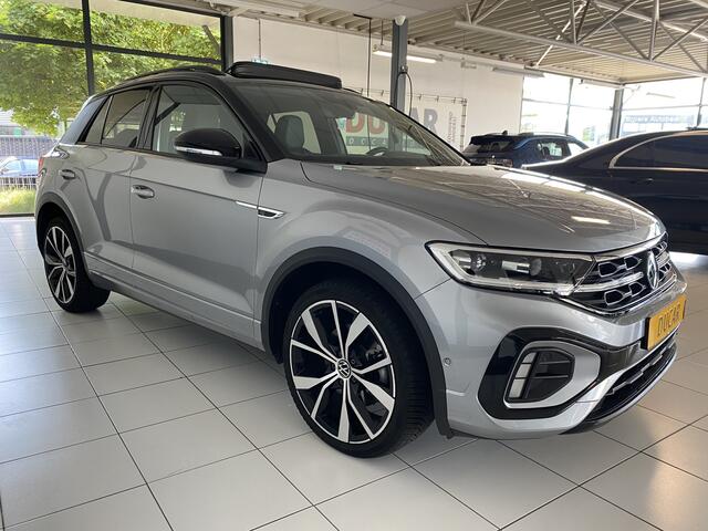 Volkswagen T-Roc 1.5 TSI R-Line Business Panoramadak / Trekhaak / Beats Audio / Carplay / Camera