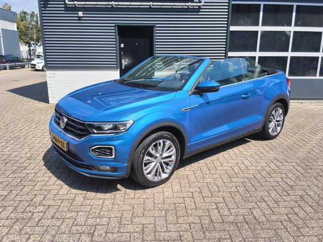 Volkswagen T-Roc Cabrio 1.5 TSI R-Line . Cabrio. Navigatie en Camera. alarm systeem