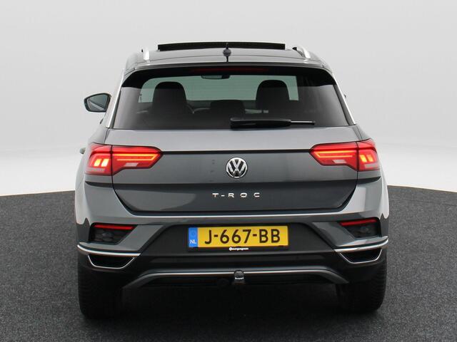 Volkswagen T-Roc 1.5 TSi 150 Pk Style | Trekhaak | Panorama dak | Adaptive Cruise | Parkeersensoren | Climatronic | CarPlay | 18 Inch | 49.300 Km !!