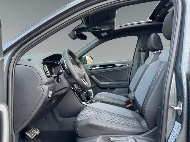 Volkswagen T-Roc 1.5 150pk TSI R-Line Edition Koplampverlichting matrix-led (IQ.LIGHT) | Panoramaschuif-kanteldak | Winter Pakket