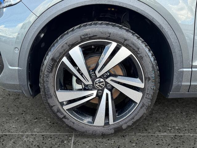 Volkswagen T-Roc 1.5 150pk TSI R-Line Edition Koplampverlichting matrix-led (IQ.LIGHT) | Panoramaschuif-kanteldak | Winter Pakket