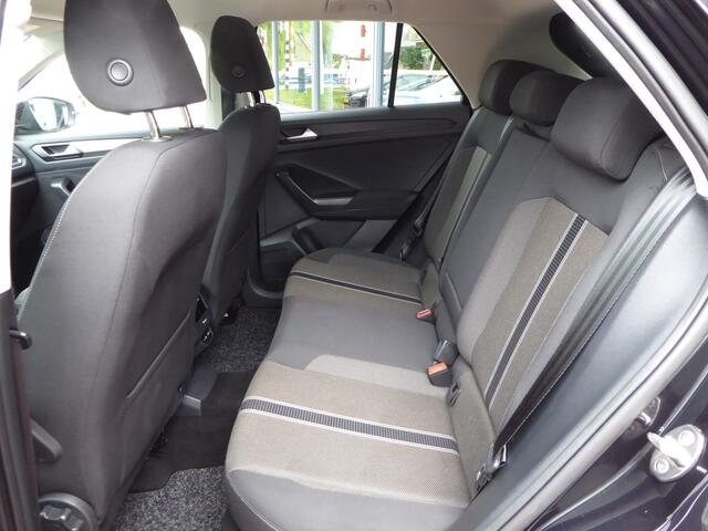 Volkswagen T-Roc 1.5 TSI Style Business AUT. NAVI, CLIMA, PDC, CAMERA, CRUISE, LMV!