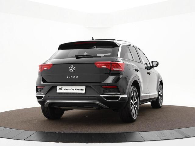 Volkswagen T-Roc 1.5 TSI 150pk DSG Style · Panoramadak · Camera · Elek. Achterklep · Dodehoeksensor · Stoelverwarming · Apple/Android Car Play ·