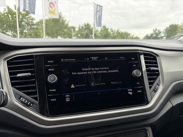Volkswagen T-Roc 1.0 TSI Style Business Navi, Carplay, Virtual, Rijklaar met beurt & garantie!