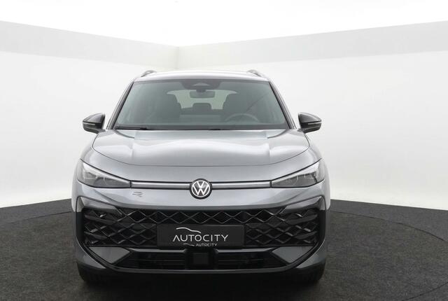 Volkswagen T-Roc 1.5 TSI R-Line Pano l Camera l Keyless l VOL OPTIES l NIEUW MODE