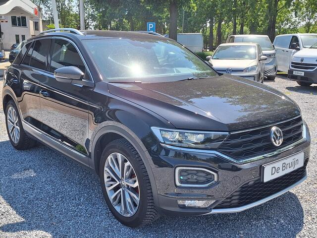 Volkswagen T-Roc 1.5 TSI 150pk DSG Sport (Trekhaak,Virtual,Camera)