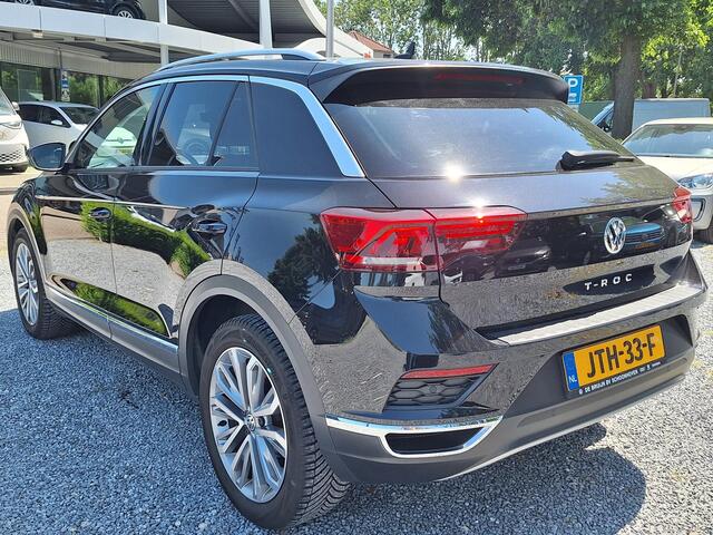 Volkswagen T-Roc 1.5 TSI 150pk DSG Sport (Trekhaak,Virtual,Camera)