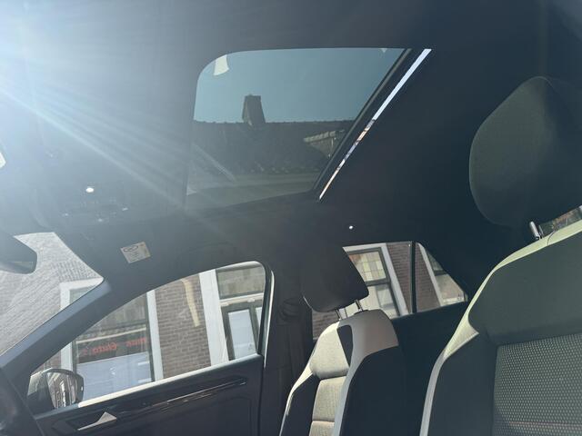 Volkswagen T-Roc 2.0 TSI 4Motion Sport Panorama Camera Virtual