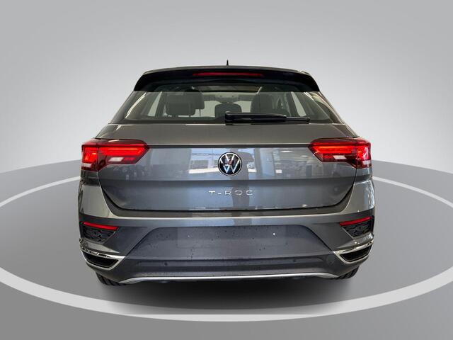 Volkswagen T-Roc 1.5 TSI 150pk DSG Sport · Panoramadak · Camera · Keyless · Apple/Android Car Play · Dodehoek Detectie · P-Sensoren · 17'' Inch ·