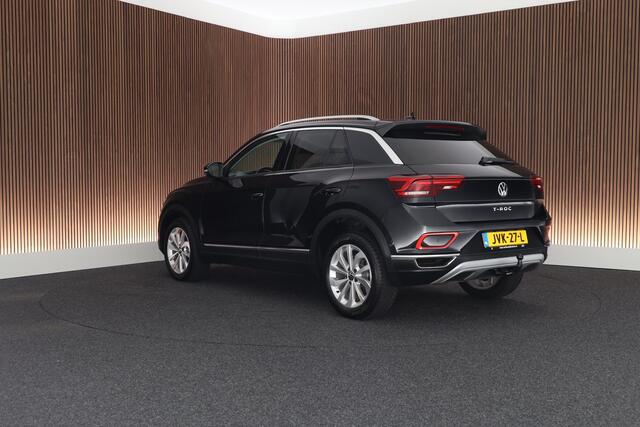 Volkswagen T-Roc 1.5 TSI 150pk DSG Style Trekhaak Virtual Cockpit Stoelverwarming Navigatie