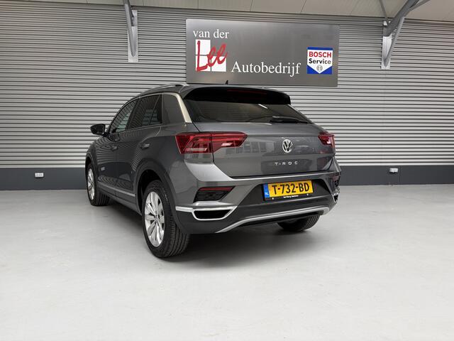 Volkswagen T-Roc 1.5 TSI SPORT/IQ LIGHT/ADAPTIVE/DODE HOEK/DIGI CP/CARPLAY/CAM/ENZ