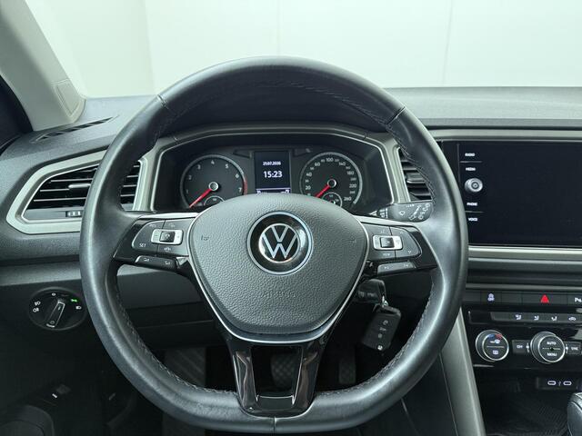 Volkswagen T-Roc 1.5 TSI Style | 150 PK | Automaat | Trekhaak | Adaptive Cruise Control | Climate control | Elektrische achterklep | Navigatiesysteem | Parkeersensoren |