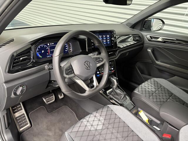 Volkswagen T-Roc 1.5 TSI R-LINE/BLACK STYLE/PANO/IQ DRIVE/EL A KLEP/19 INCH/ENZ