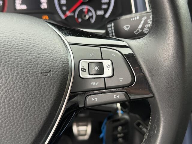 Volkswagen T-Roc 1.5 TSI Style Business ACC-Nav-17"-Trekhaak