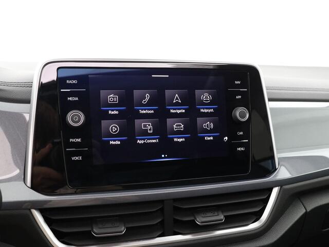 Volkswagen T-Roc 1.5 TSI 150pk DSG Style · Leder · Panoramadak · Camera · Matrix LED · Keyless · Dodehoeksensor ·