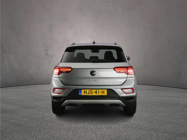 Volkswagen T-Roc Life Edition 1.0 TSI 115pk Adaptive cruise control, Achteruitrijcamera, App connect, LED koplampen, Navigatie, Parkeersensoren, Keyless entry, DAB, Radio, Airco