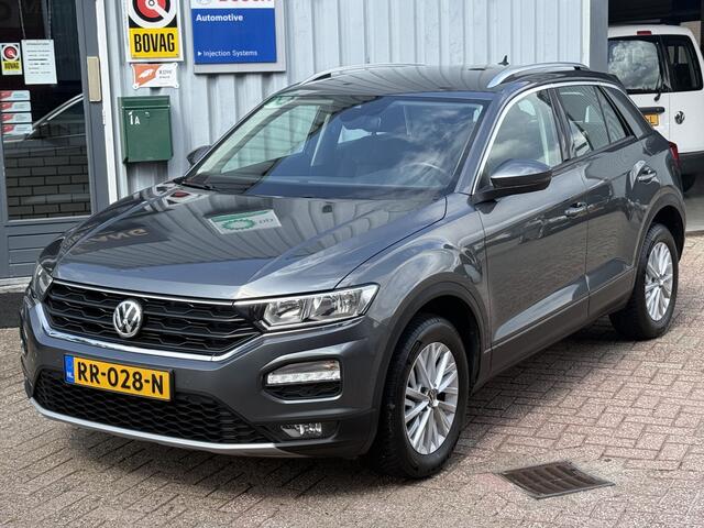 Volkswagen T-Roc 1.0 TSI Style | ADAPT. CRUISE | NAVI | DAB | PDC | CARPLAY |
