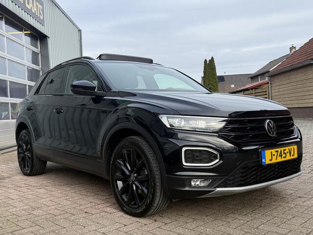 Volkswagen T-Roc 1.5 TSI Sport. | AUTOMAAT | PANO | CAMERA | VIRTUAL COCKPIT | NAVI |