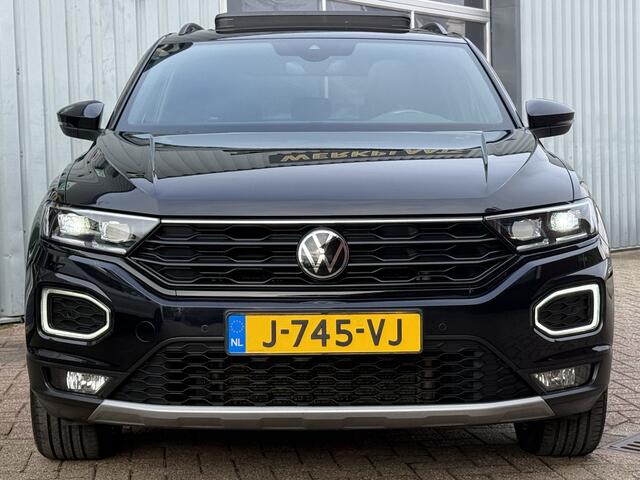Volkswagen T-Roc 1.5 TSI Sport. | AUTOMAAT | PANO | CAMERA | VIRTUAL COCKPIT | NAVI |