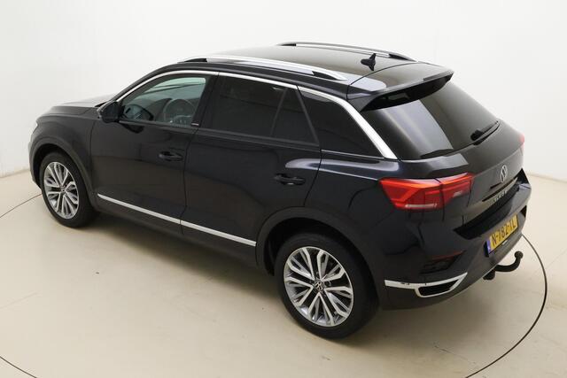 Volkswagen T-Roc 1.0 TSI Style Business | Navigatie | Trekhaak | Stoelverwarming | Climate control | Dakrails | Extra getint glas | Lichtmetalen velgen