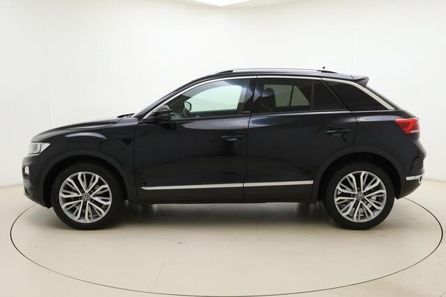 Volkswagen T-Roc 1.0 TSI Style Business | Navigatie | Trekhaak | Stoelverwarming | Climate control | Dakrails | Extra getint glas | Lichtmetalen velgen