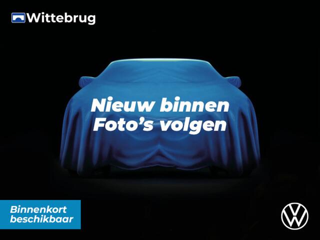 Volkswagen T-Roc 1.5 TSI Style Business / Pano / Digitaal dashboard / Camera / Dodehoek / Keyless / Lichtmetaal 17 inch /