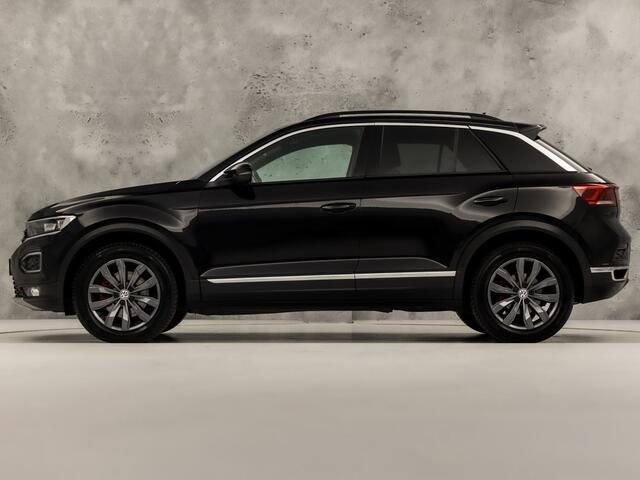 Volkswagen T-Roc 2.0 TSI 4Motion Sport R 190Pk Automaat (VIRTUAL COCKPIT, APPLE CARPLAY, STUUR/STOELVERWARMING, CAMERA, SPORTSTOELEN, GETINT GLAS, ELEK ACHTERKLEP, KEYLESS, NIEUWSTAAT)