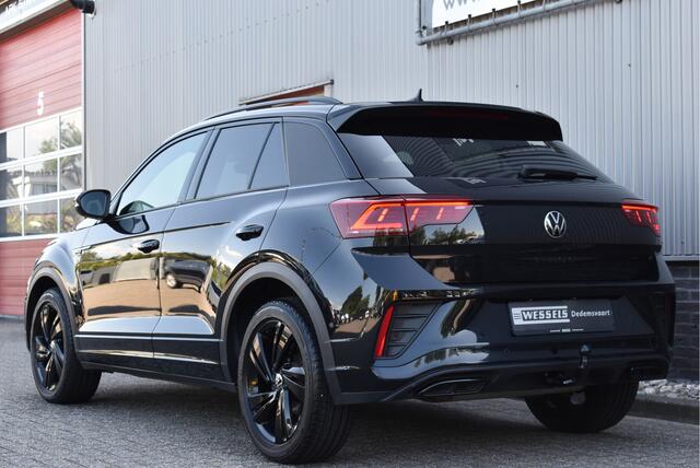 Volkswagen T-Roc 1.5 TSI R-Line Black Style LED grill, Adaptive cruise, Ergo active + Massage, IQ Light, Afn. trekhaak, Camera