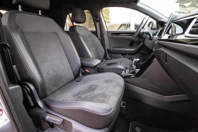 Volkswagen T-Roc 1.5 TSI DSG R-Line Business -Afn. trekhaak | Ad. Cruise | Cam | Massagestoel