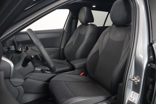 Volkswagen T-Roc 1.5 eTSI 110 kW R-Line DSG | Trekhaak | Panoramadak | Matrix