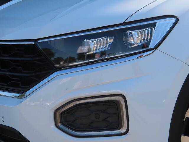 Volkswagen T-Roc 1.5 TSI Sport Business R-line DSG | camera | stoelverwarming | adaptive cruise