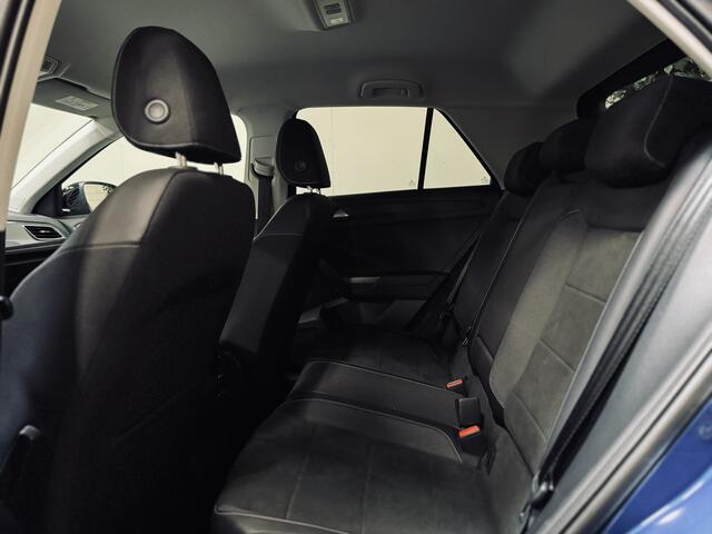 Volkswagen T-Roc 1.5 TSI DSG Style | IQ Light | Camera | Stoel/stuurverw.