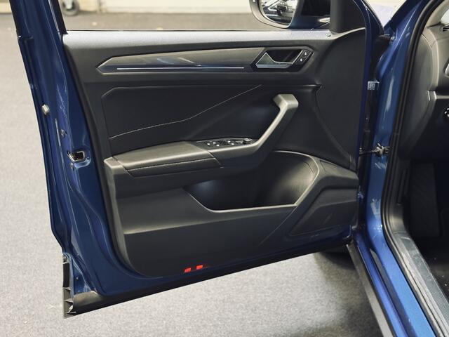 Volkswagen T-Roc 1.5 TSI DSG Style | IQ Light | Camera | Stoel/stuurverw.