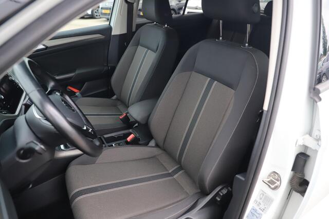 Volkswagen T-Roc 1.0 TSI Style Business Trekhaak 18 inch Zwarte Velgen Navigatie Carplay Android Airco Adaptive Cruise Control Parkeersensoren