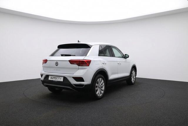 Volkswagen T-Roc 1.5 TSI DSG Sport Adaptive l Camera l Virtual Cockpit