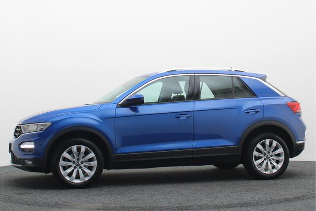 Volkswagen T-Roc 1.5 TSI DSG Style Business ACC, Apple Carplay, Stoelverwarming, Lane Assist, PDC