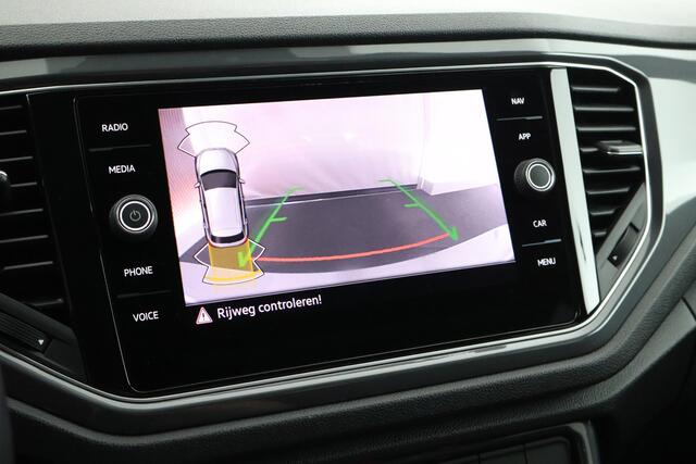 Volkswagen T-Roc 1.5 TSI 150pk DSG R-Line Sport Camera Keyless Stoelverwarming Navigatie Virtual Cockpit LED