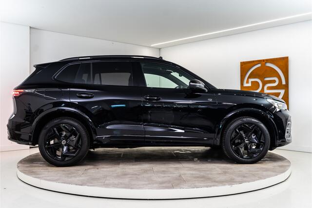 Volkswagen TIGUAN 1.5 TSI 2x R-Line 2024 MODEL | NIEUW - PER DIRECT LEVERBAAR | VOL OPTIE! 5 JAAR FABRIEKSGARANTIE