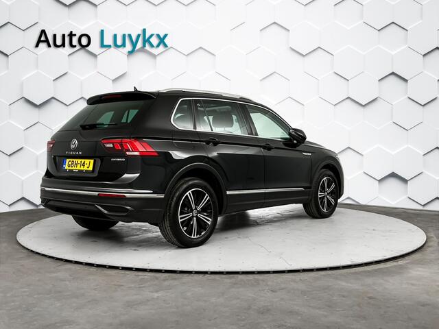 Volkswagen TIGUAN 1.4 TSI e-Hybrid Life Business | Panoramadak | Navigatie | Parkeercamera