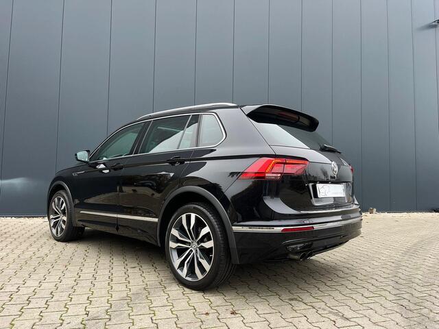 Volkswagen TIGUAN 2.0 TSI 4Motion R-line / 20 inch / trekhaak / pano