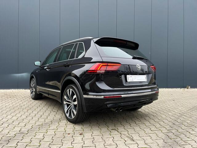 Volkswagen TIGUAN 2.0 TSI 4Motion R-line / 20 inch / trekhaak / pano