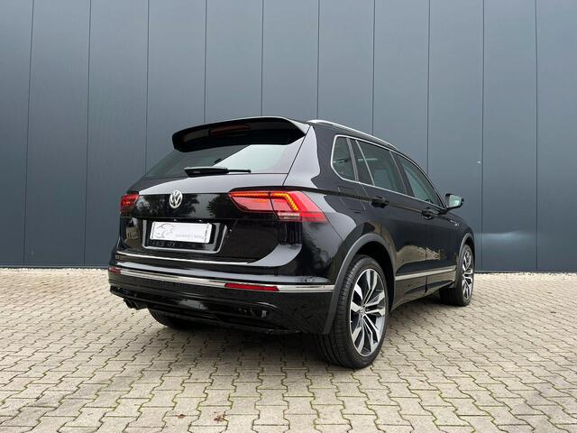 Volkswagen TIGUAN 2.0 TSI 4Motion R-line / 20 inch / trekhaak / pano