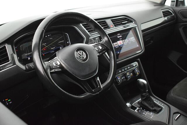 Volkswagen TIGUAN Allspace 1.5 TSI 150pk DSG R-Line Highline 7Pers. 360Camera Panoramadak Keyless Virtual Cockpit Navigatie